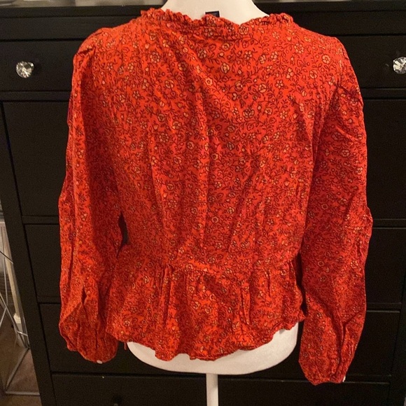 Universal Thread wrap long-sleeve top. Size M. Burnt orange floral pattern - Picture 5 of 15
